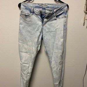 Light Colored Midrise Skinny Jeans